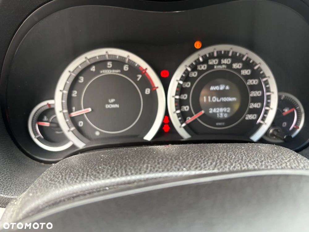 Honda Accord 2.0 Executive Nav - 17