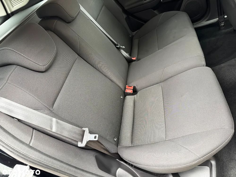 Ford Focus 1.0 EcoBoost Titanium - 19