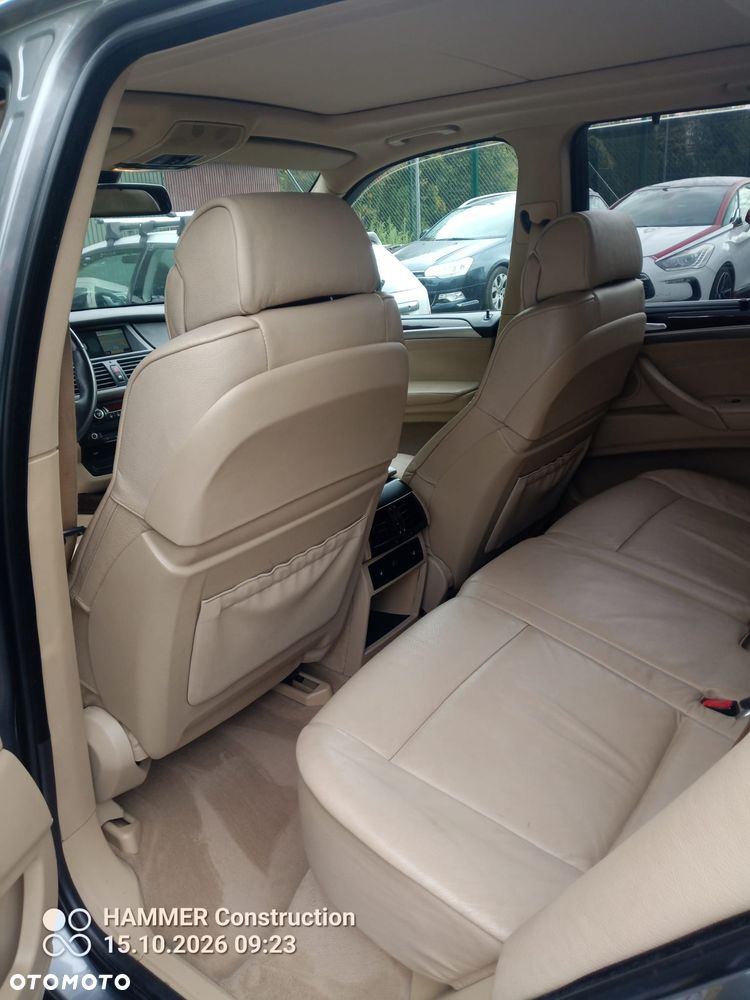 BMW XM - 7