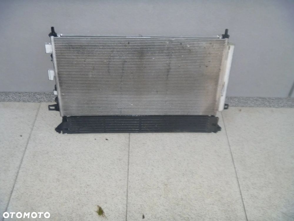 FORD FOCUS MK4 HB DRZWI TYLNE LEWE - 23