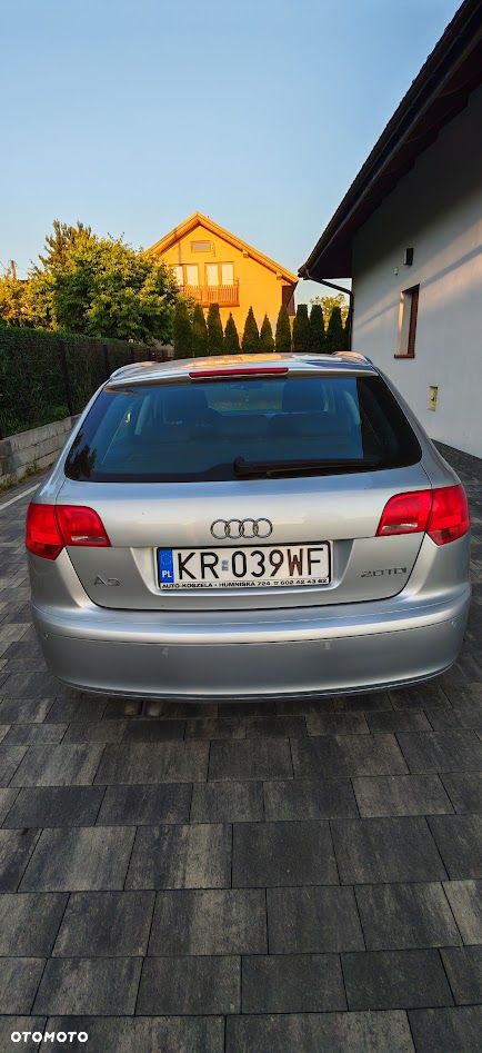 Audi A3 Sportback - 2