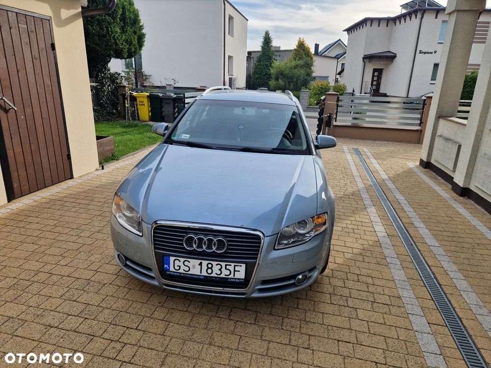 Audi A4 Avant 2.0 TDI DPF - 1