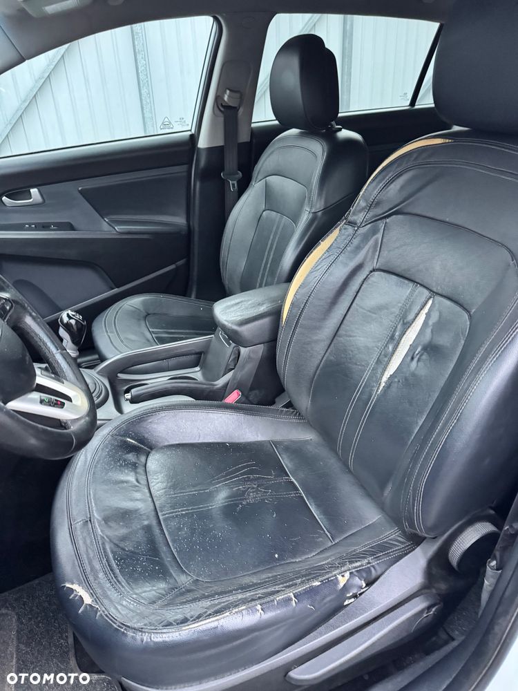 Kia Sportage - 12