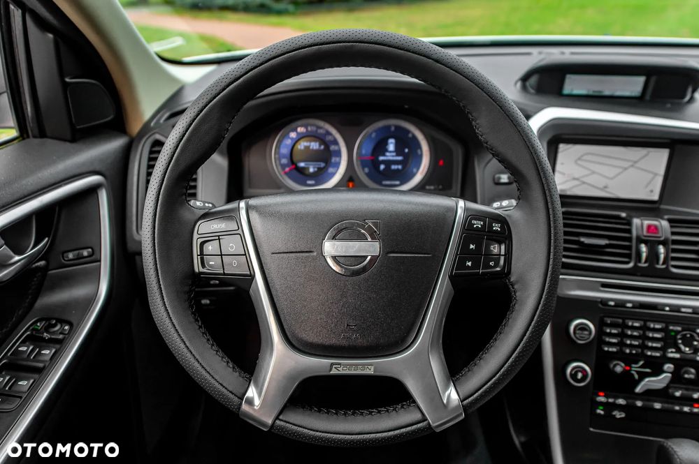 Volvo XC 60 D5 AWD RDesign - 25
