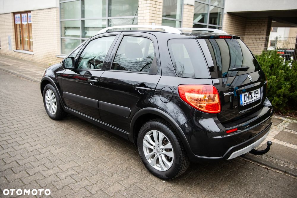 Suzuki SX4 1.6 Premium - 4