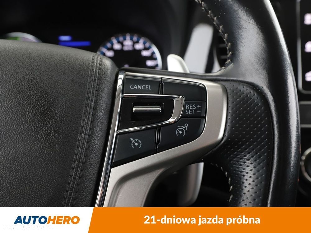 Mitsubishi Outlander - 29