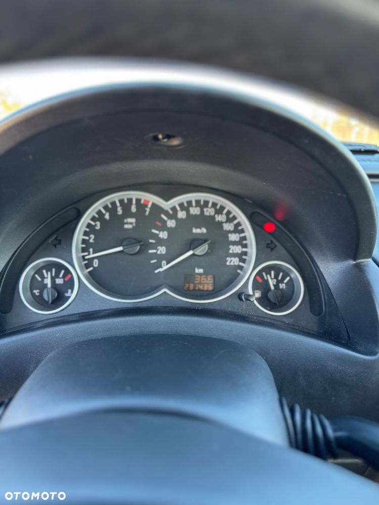 Opel Corsa 1.0 12V Cosmo - 8