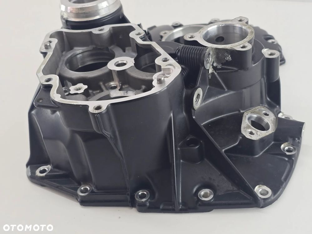 OBUDOWA SKRZYNI BIEGOW DEKIEL POKRYWA BMW R 1200 GS RS - 13