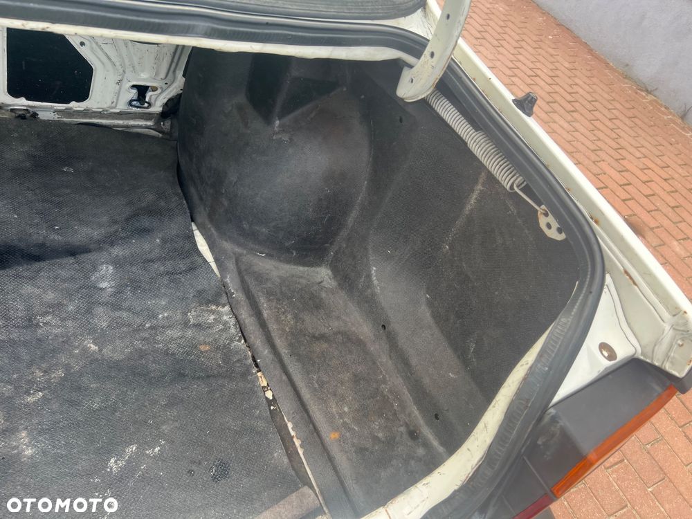 Volkswagen Jetta 1.8 CL - 30