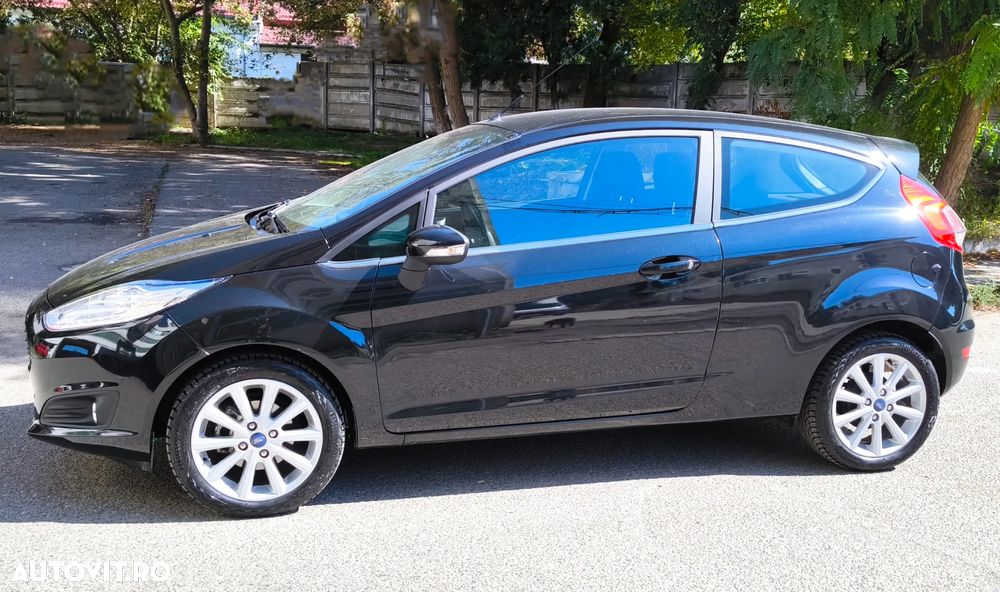 Ford Fiesta 1.0 EcoBoost S&S Aut. TITANIUM X - 3