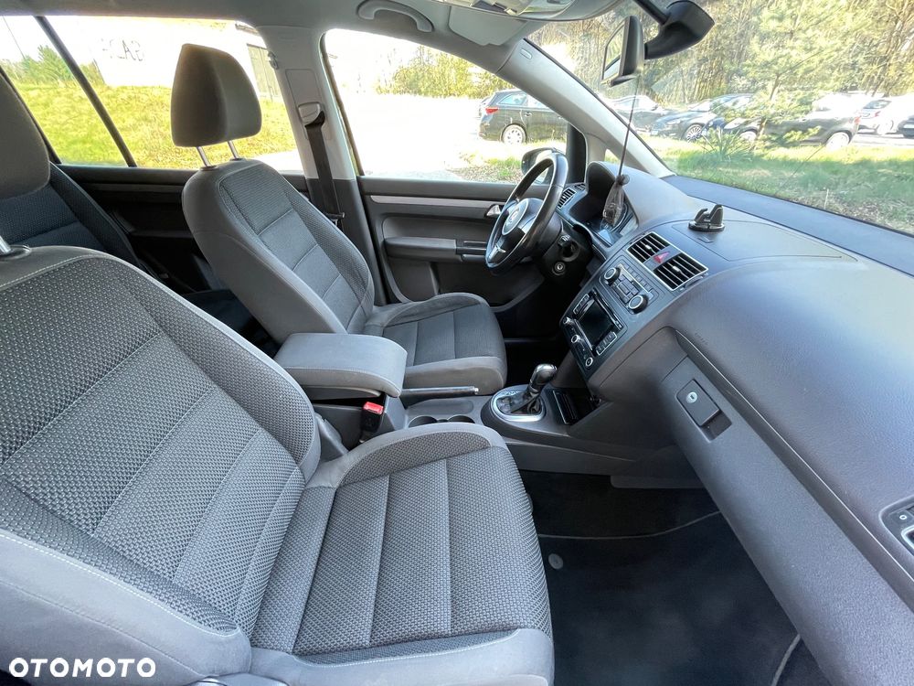 Volkswagen Touran 2.0 TDI DPF Highline DSG - 21