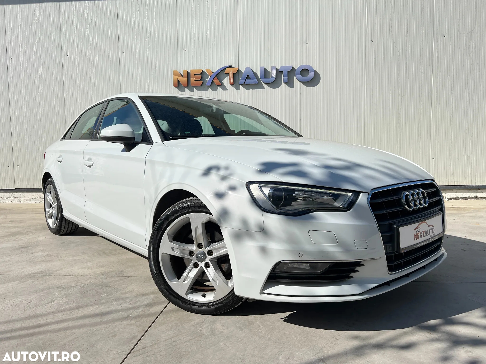 Audi A3 Sportback 1.6 TDI clean Stronic Ambiente - 3