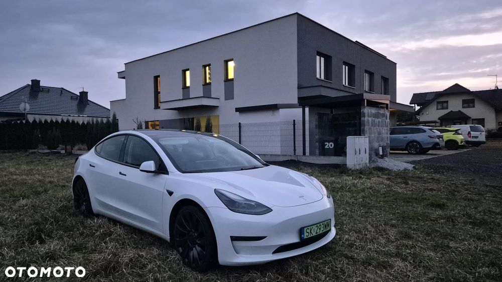 Tesla Model 3 - 14