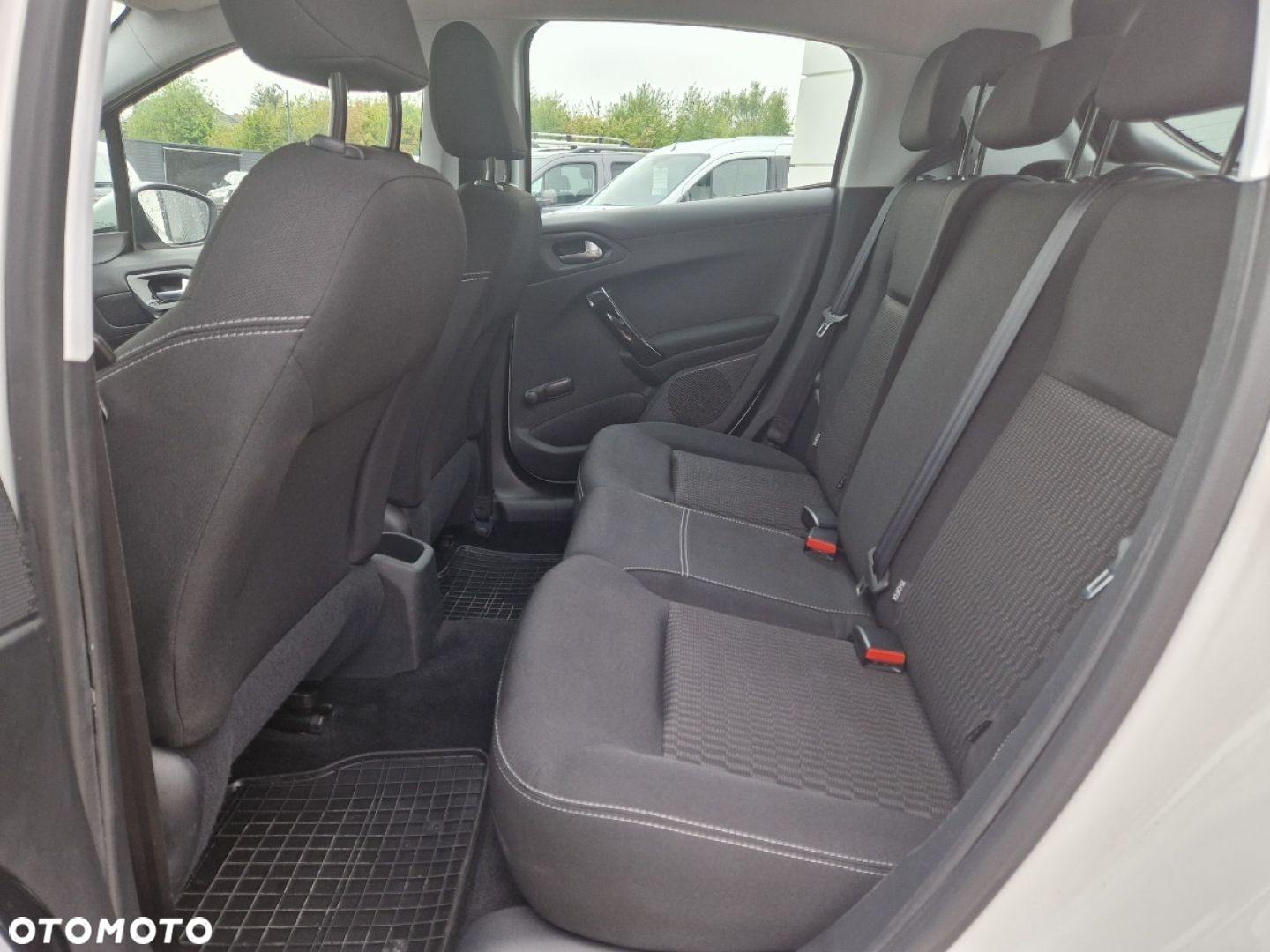 Peugeot 208 1.5 BlueHDi Active S&S - 8