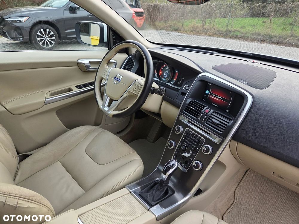 Volvo XC 60 T5 Drive-E Summum - 10