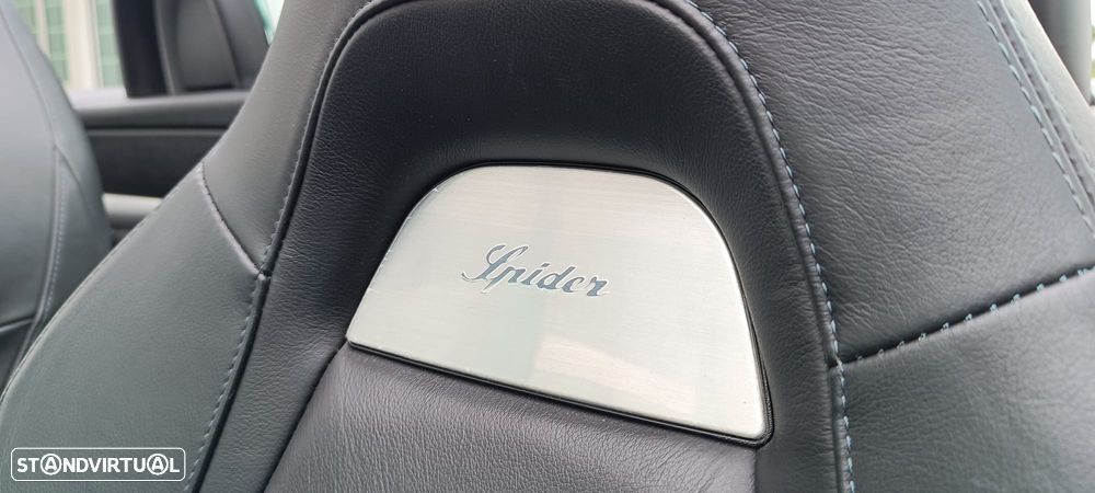 Alfa Romeo Spider 2.4 JTDM - 9