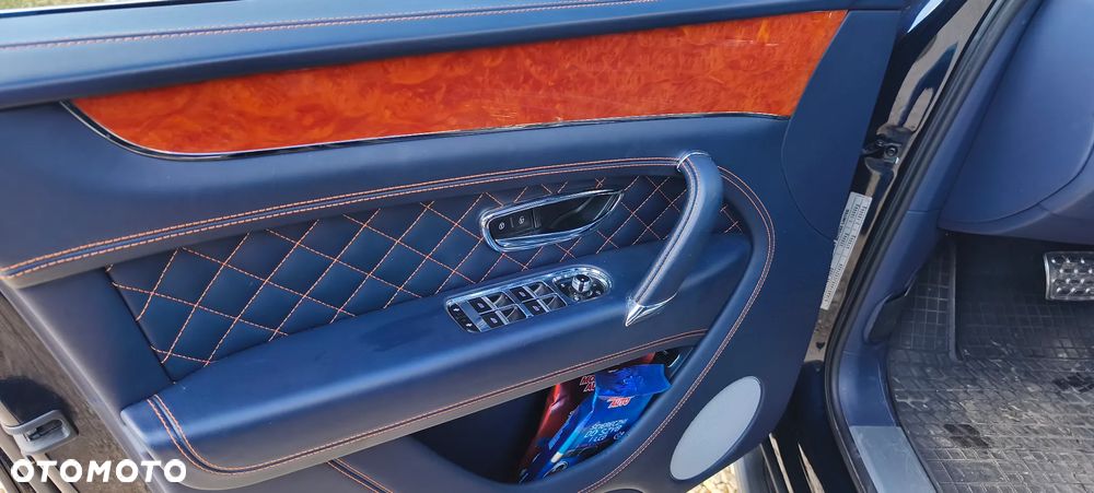 Bentley Bentayga - 18