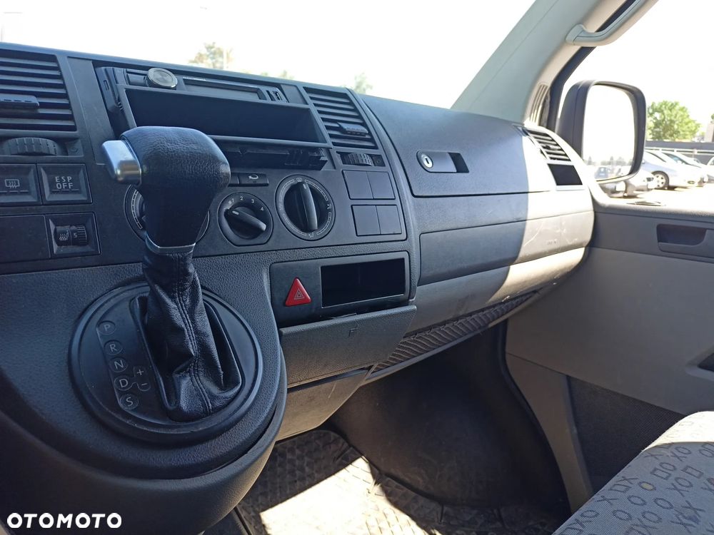 Volkswagen Transporter - 12