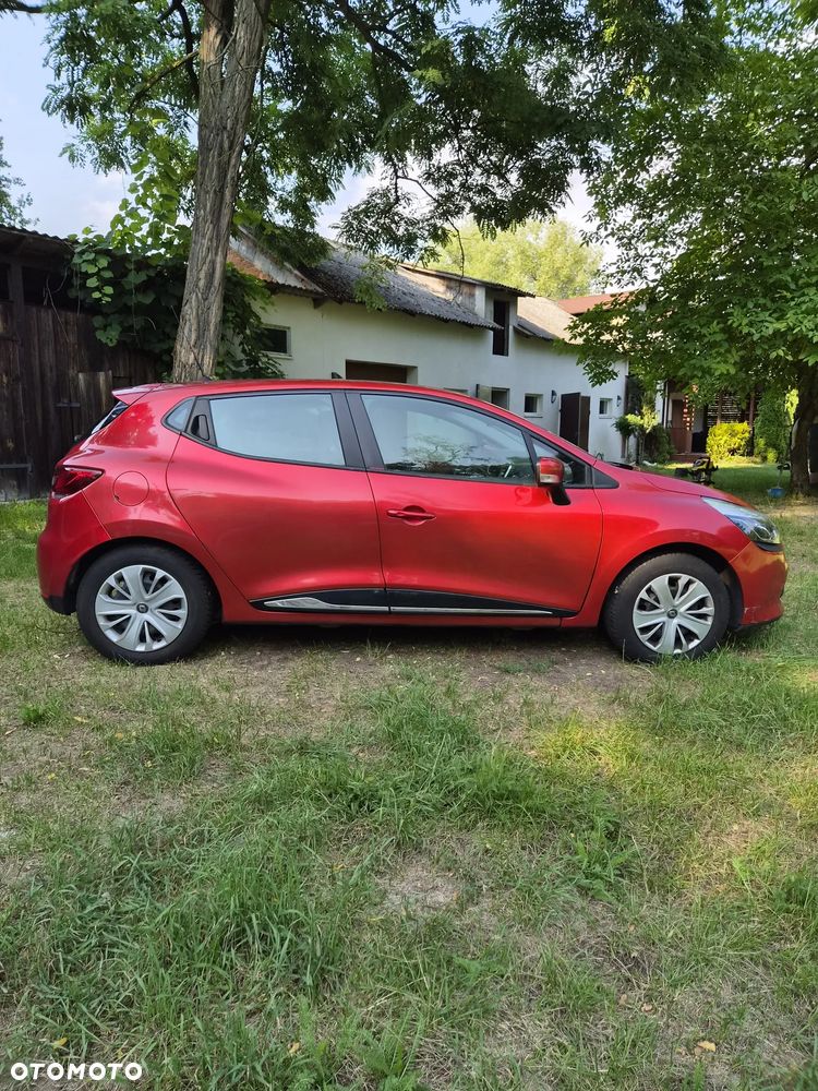 Renault Clio dCi 75 Stop & Start Expression - 8