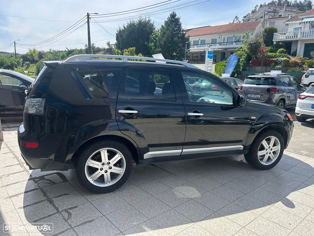 Mitsubishi Outlander 2.0 DI-D Intense+ 4WD - 3