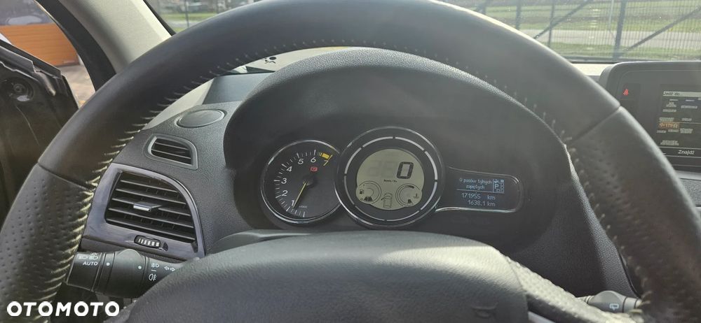 Renault Megane 2.0 140 CVT Bose Edition - 11