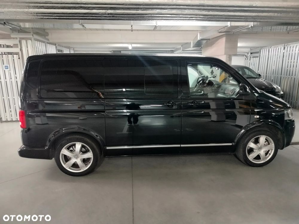 Volkswagen Multivan - 12