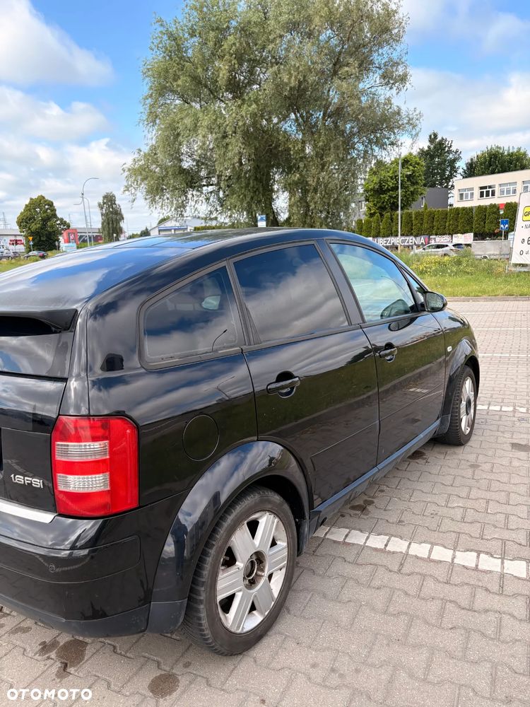 Audi A2 1.6 - 10
