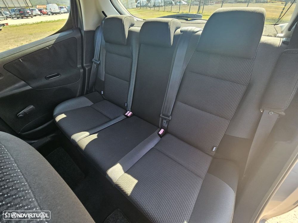 Peugeot 207 1.4 16V Trendy - 19