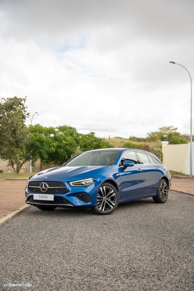 Mercedes-Benz CLA 250 e 8G-DCT Special Edition - 31