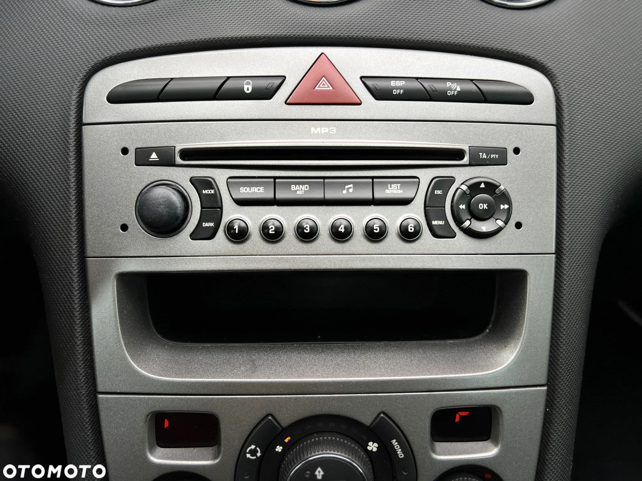 Peugeot 308 - 24