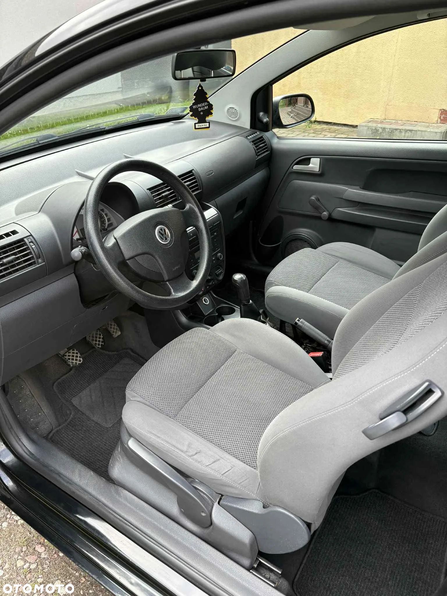 Volkswagen Fox 1.2 - 12