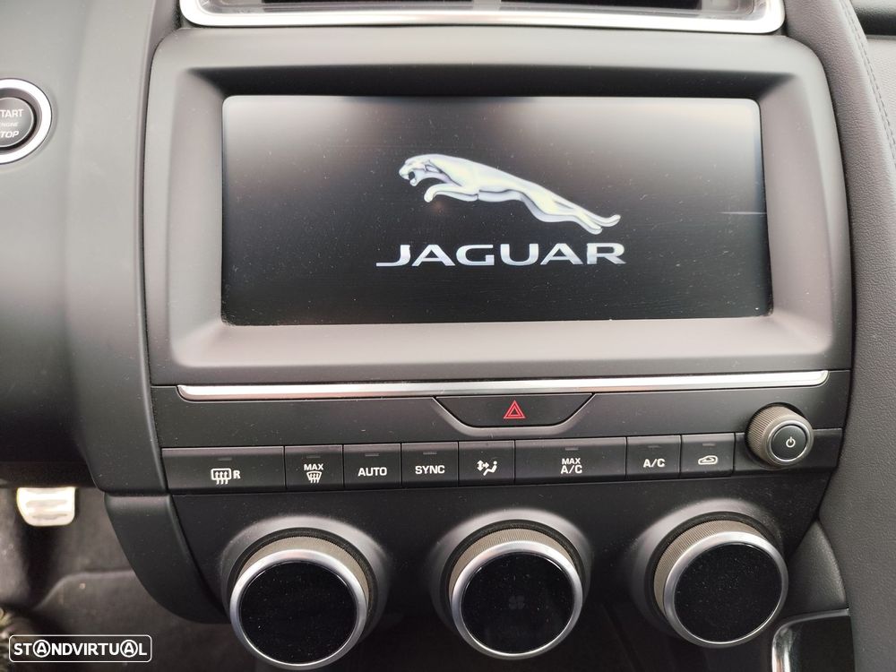 Jaguar E-Pace 2.0 i4D R-Dynamic - 30