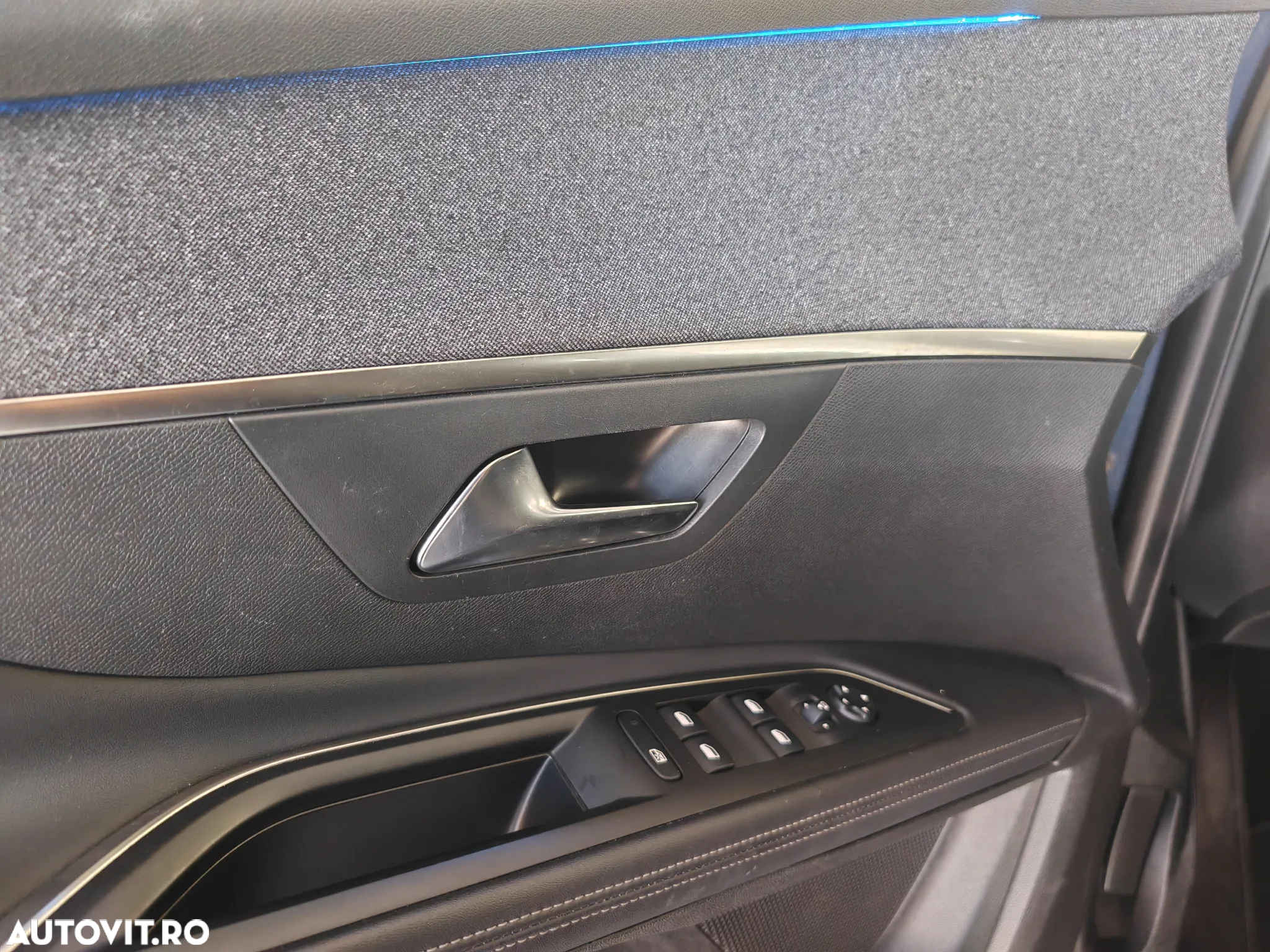 Peugeot 5008 1.2 Puretech Turbo s&s EAT8 Allure - 15