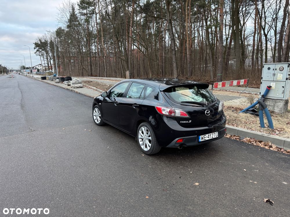 Mazda 3 2.0 Exclusive + - 5