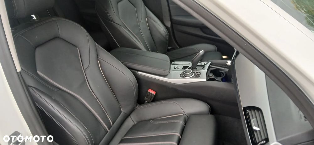 BMW Seria 5 530i Sport Line - 17