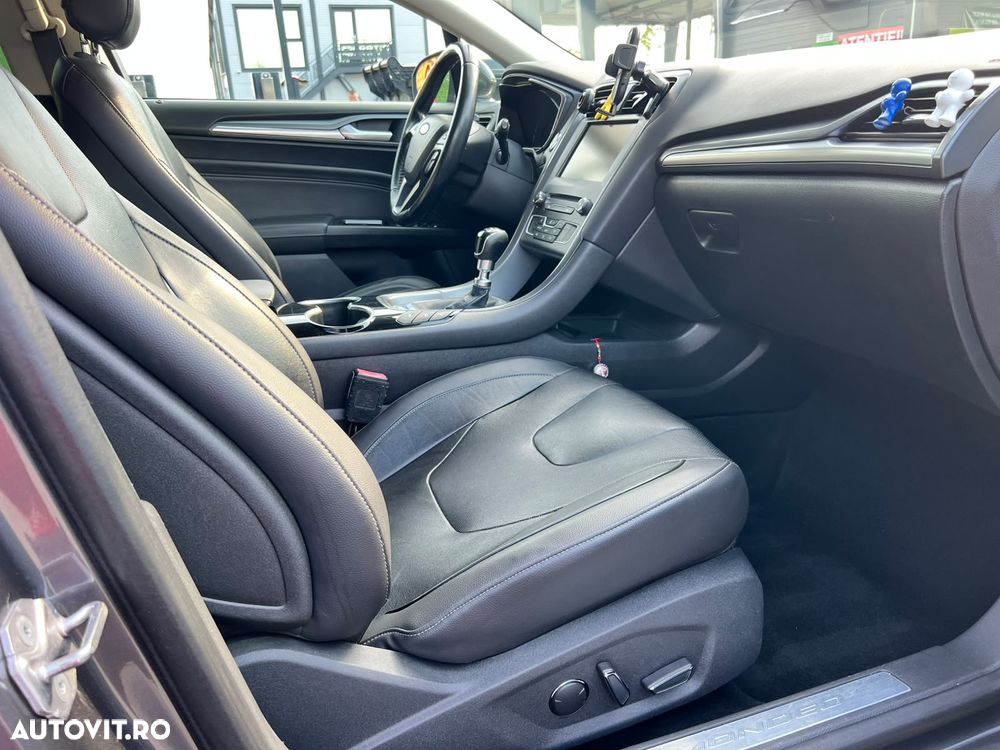 Ford Mondeo 2.0 TDCI Start-Stopp Titanium - 29