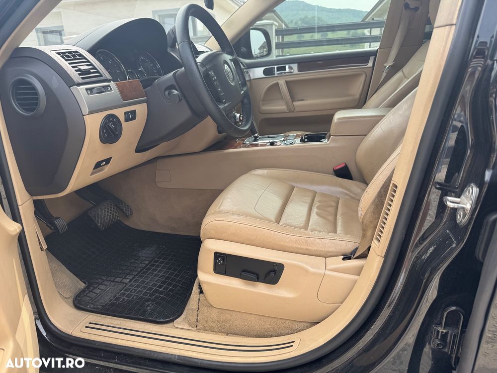 Volkswagen Touareg - 7