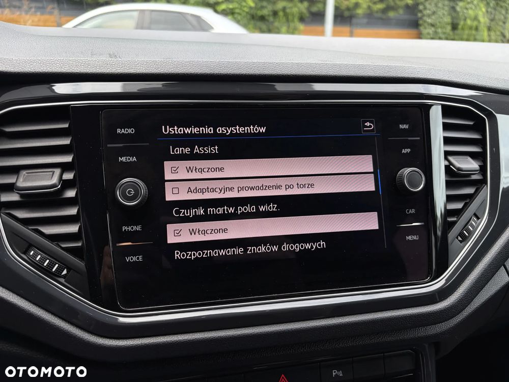 Volkswagen T-Roc 2.0 TDI SCR DSG Sport - 29