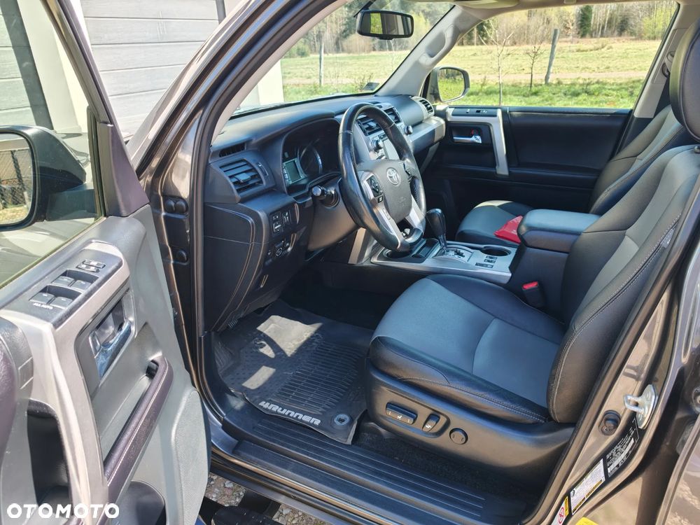 Toyota 4-Runner - 14