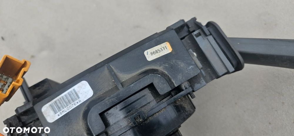 Przełącznik zespolony manetki taśma airbag Volvo V70 II 2003r 8685371 - 5