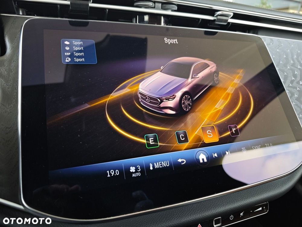 Mercedes-Benz Klasa E 220 d mHEV 4-Matic AMG 9G-Tronic - 24
