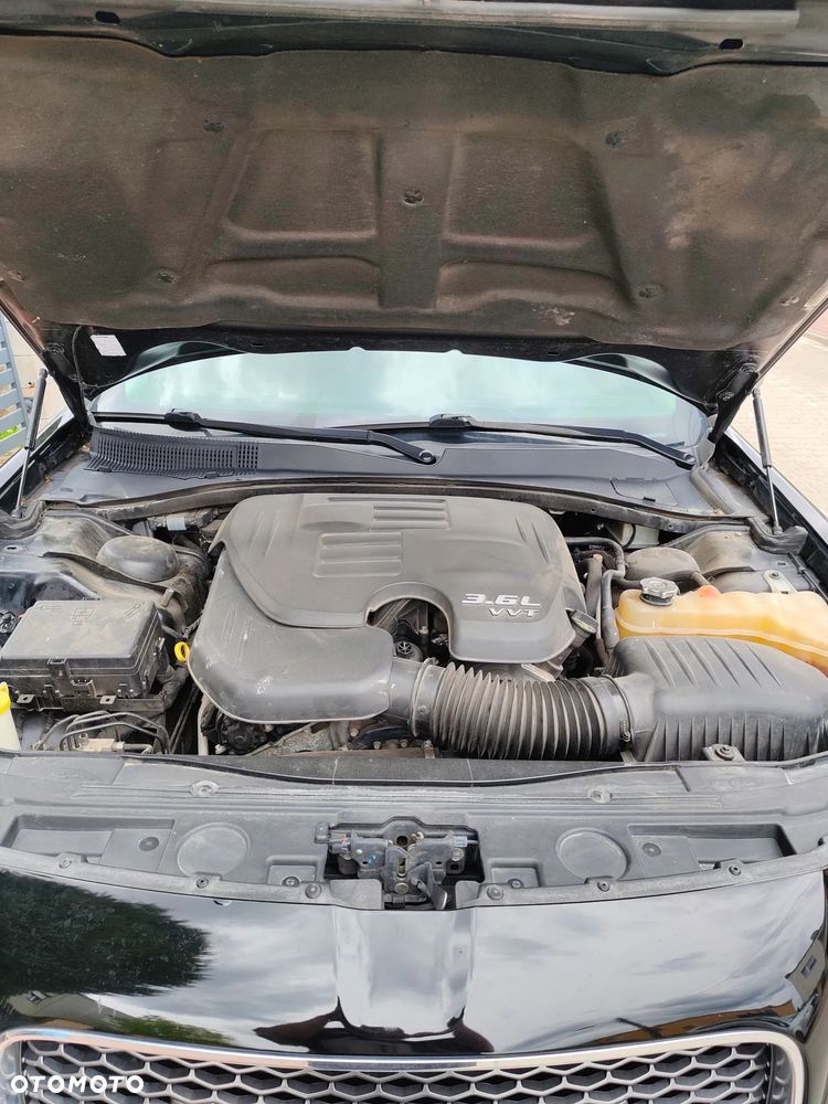 Chrysler 300C - 24