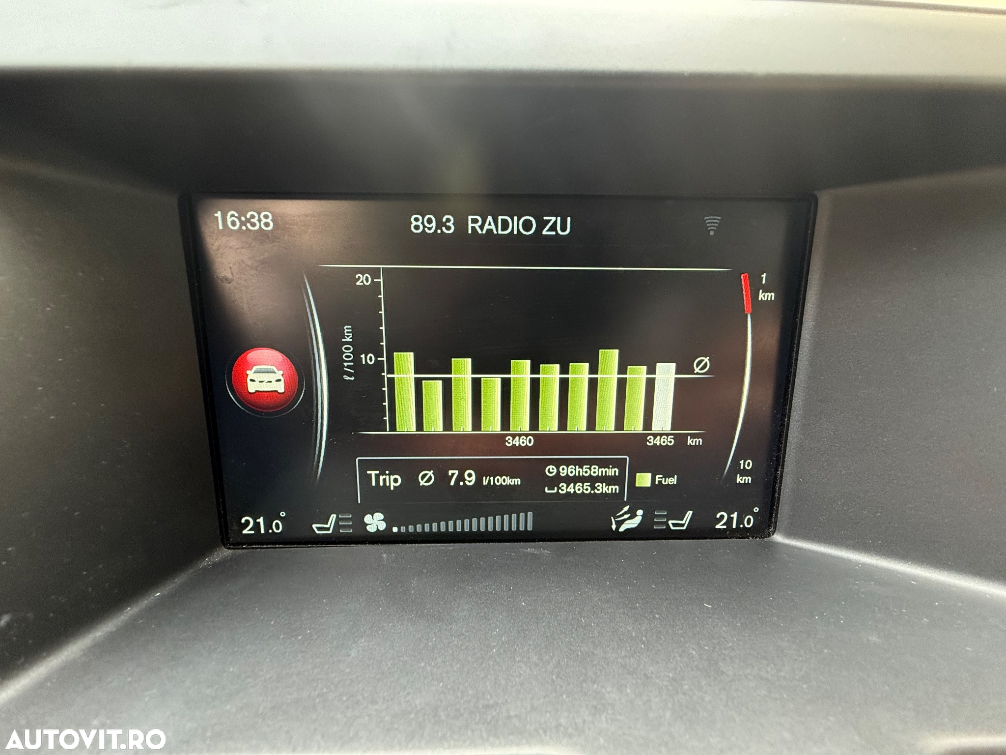 Volvo XC 60 D4 AWD Geartronic RDesign - 17
