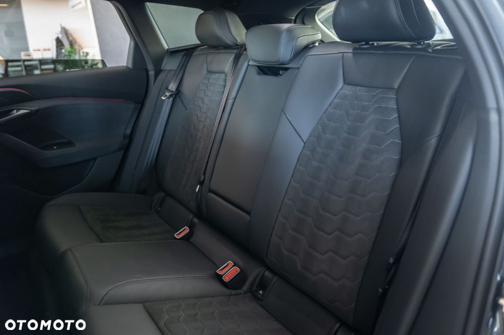 Audi A6 Avant e-tron - 18