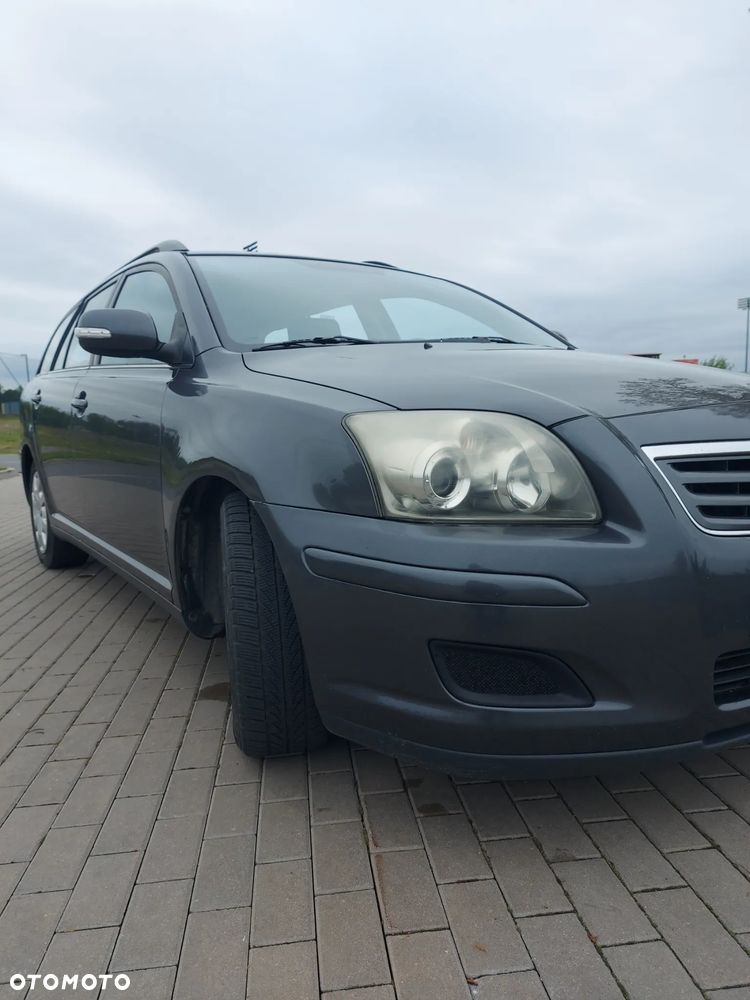 Toyota Avensis 2.0 D-4D Sol - 8