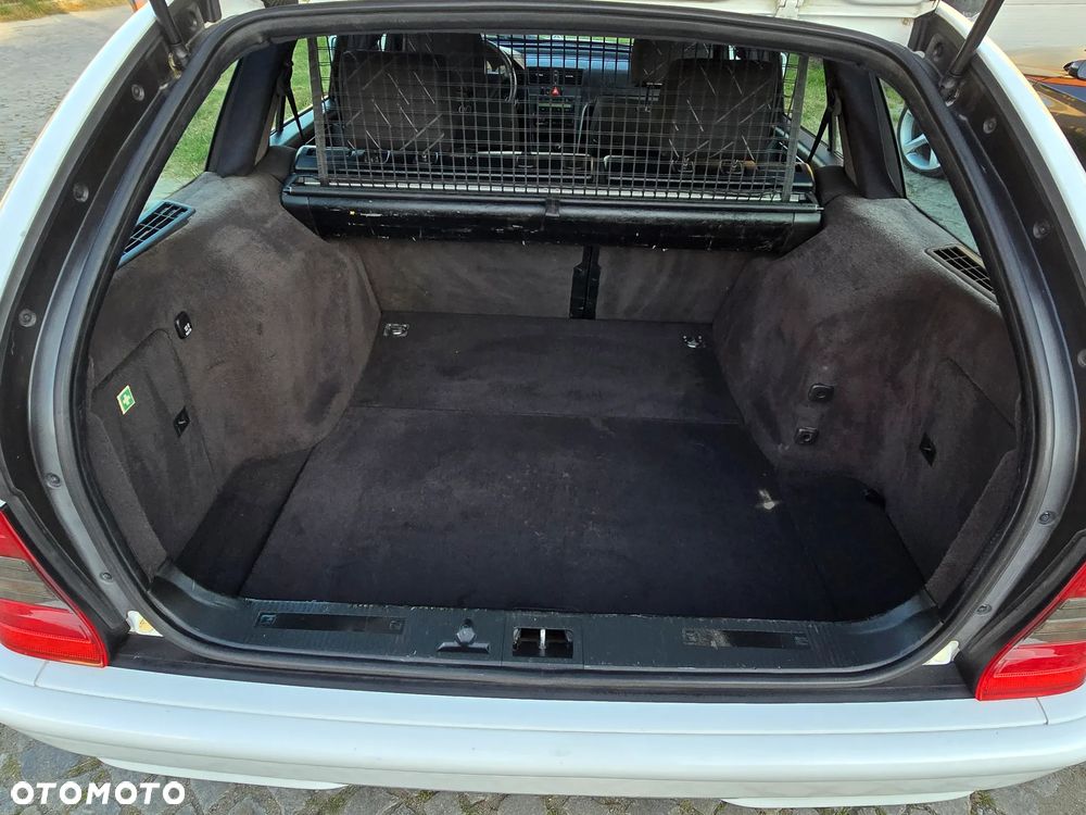 Mercedes-Benz Klasa C - 17