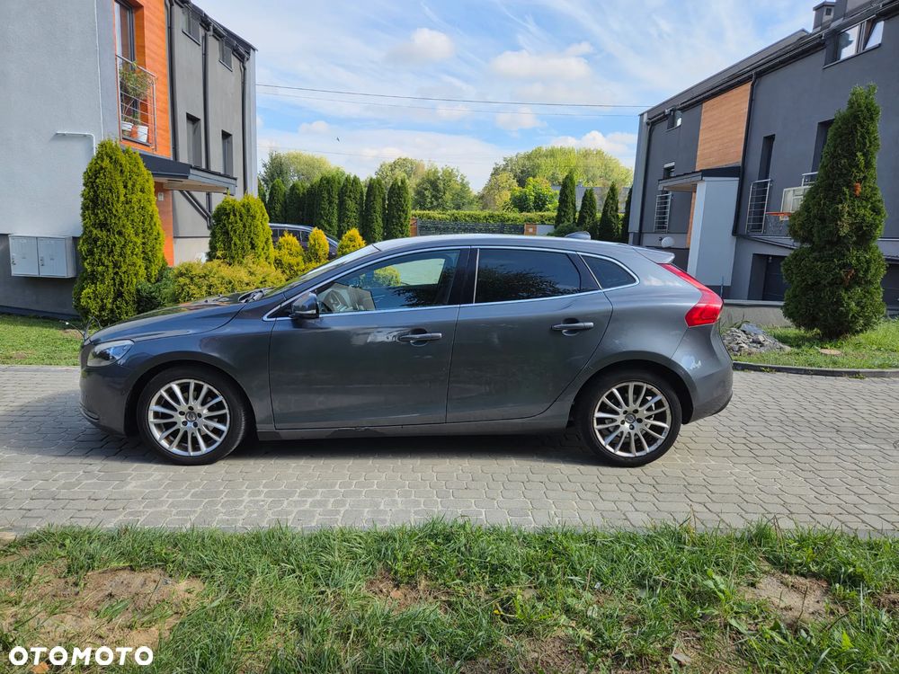 Volvo V40 D2 Kinetic - 2