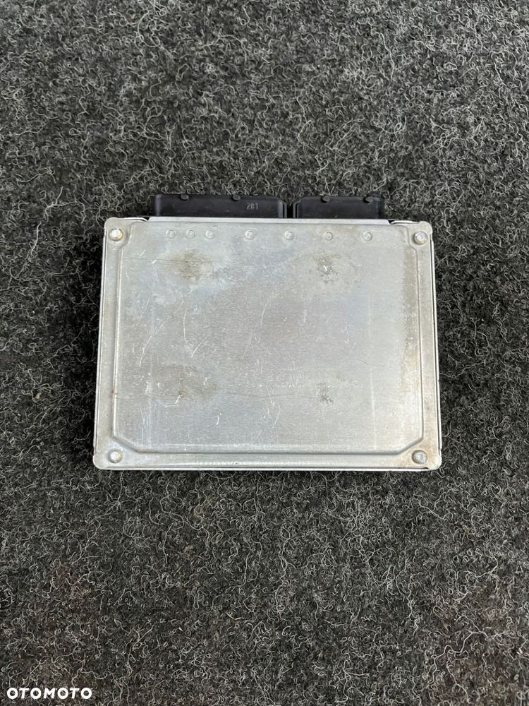 audi a4 b6 1.8t komputer sterownik silnika 8E0909518M 0261207778 - 5