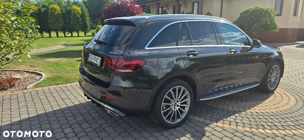 Mercedes-Benz GLC 300 4Matic 9G-TRONIC AMG Line - 5