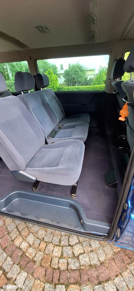Volkswagen Caravelle GL - 5